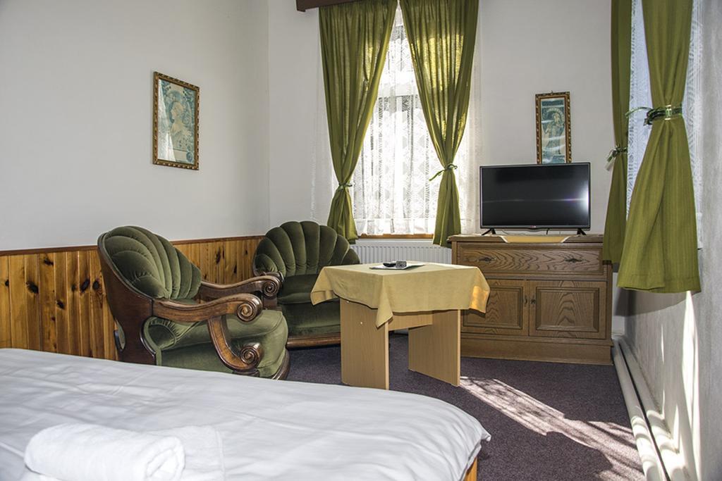 Hotel Garni Belveder Hřensko Екстериор снимка