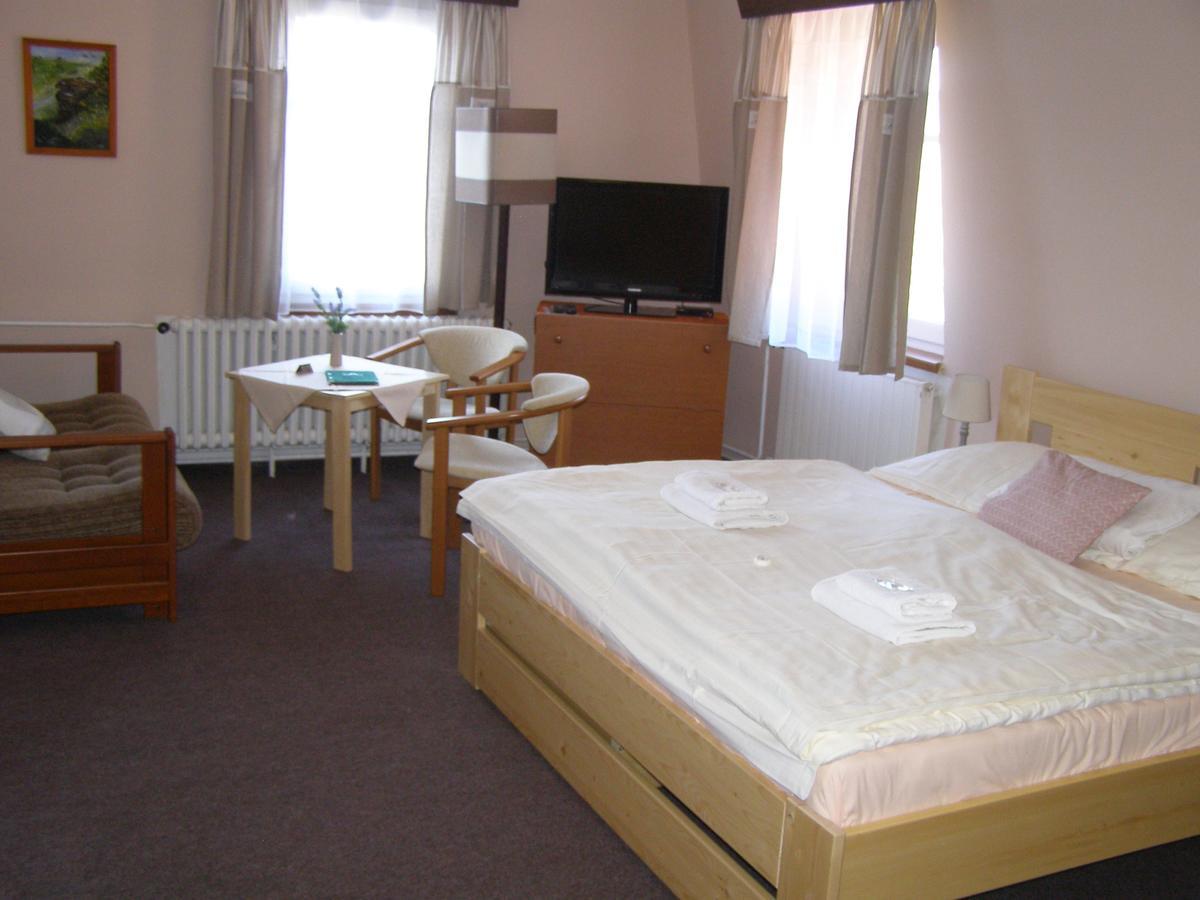 Hotel Garni Belveder Hřensko Екстериор снимка