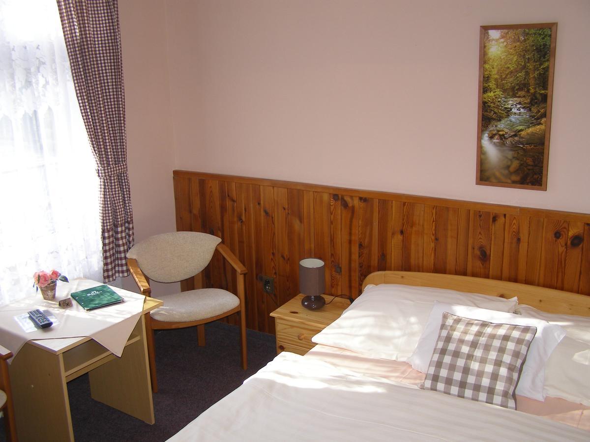 Hotel Garni Belveder Hřensko Екстериор снимка